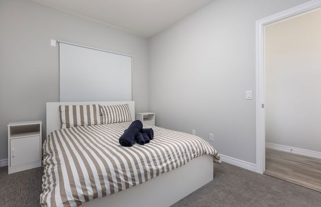 Luxury Bungalow mins Niagara falls & Brock uni - Photo 4