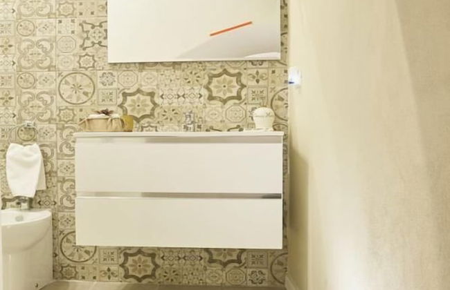 Donna Mariella - Photo 18