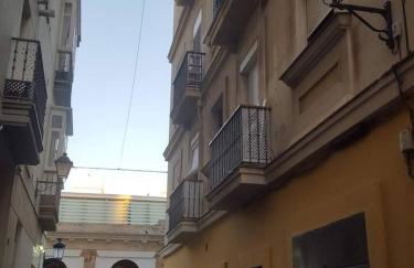 Apartamento en pleno centro de Cadiz con parking economico - Foto 5