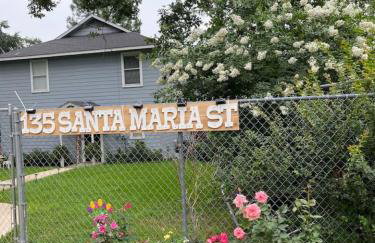 Massive lakefront home with HOT TUB - Foto 59