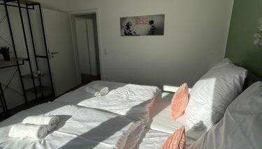 Firmen und Gruppen willkommen - 3 Schlafzimmer, luxuriöse Einzelbetten, Nahe Ulm - Foto 3