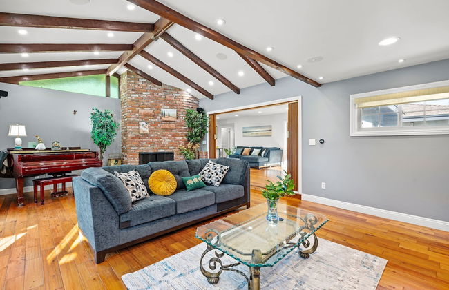 Luxury Estate With Sparkling Pool Elegant Amenities - Foto 13