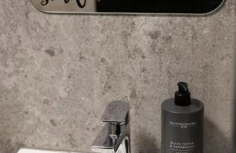 Downtown Studio 2 - Harrogate Town Centre - Photo 14