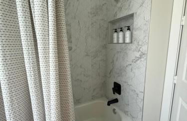 Naples Getaway by Beaches & Pickleball Courts - Photo 16