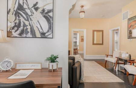 Beautiful downstairs 1bed 1bth charmer- Pet Friendly - Foto 3