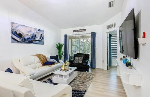 The Galactic Getaway, 3Bed, 2Bath Apartment, Free Parking, Heated Pool - Foto 50