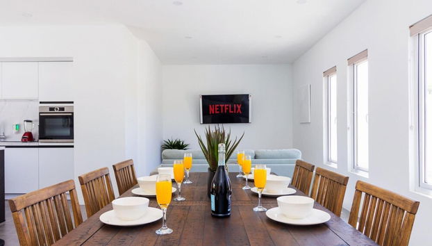 Brand NEW Modern 2BR 2BA With Private Pool Patio - Foto 4, Habitación