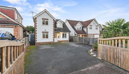 Long Stays, Contractors & Re-locators, 4BR House, Van Parking, Sleeps 8, Wi-Fi - Foto 2