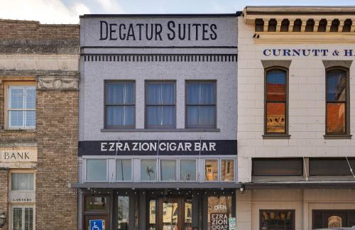 Western-Themed Decatur Studio on Main Street! - Foto 2