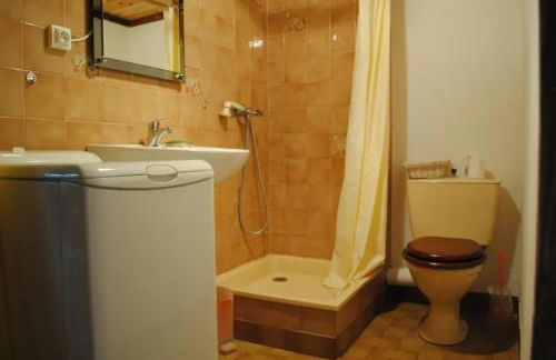 Maison chaleureuse en Pays-de-Belvès avec terrasse et jardin - Foto 8