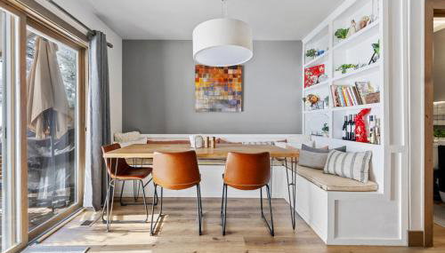 Perfectly Located 3 Bed 3.5 Bath Beautiful Townhome - Foto 5