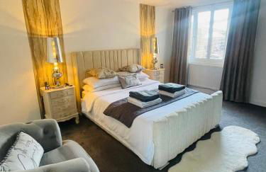 Secret Cabin Getaway - Photo 4