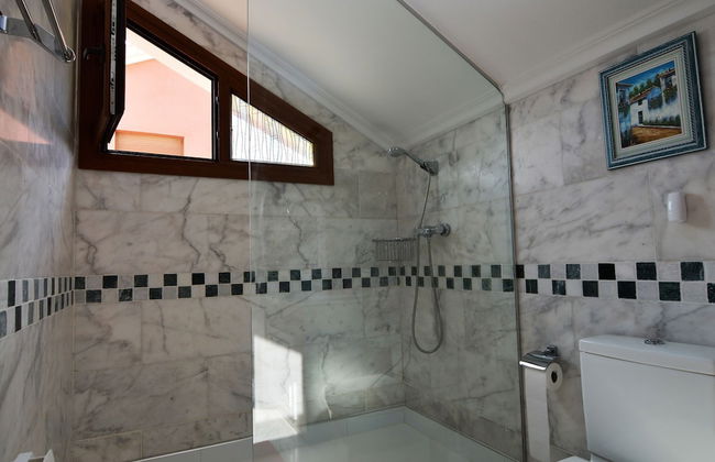 Great Villa With Algorva With a View of the Golf Course - Foto 16