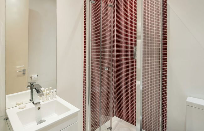 Fitzrovia by Viridian Apartments - Photo 40