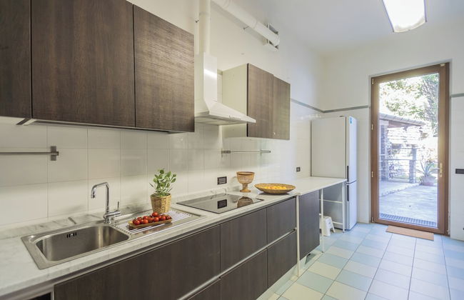 Villa Chiara Moltrasio With Private Garden by Rent all Como - Foto 13