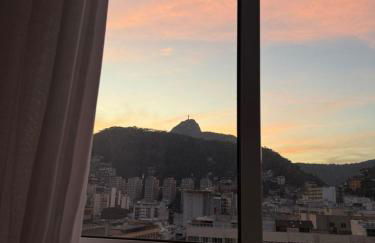 Apartamento em Copacabana com vista para o Cristo Redentor há 5 min da praia - Foto 15