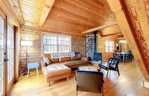 Modern Log Cabin with Vineyard Views - Foto 1