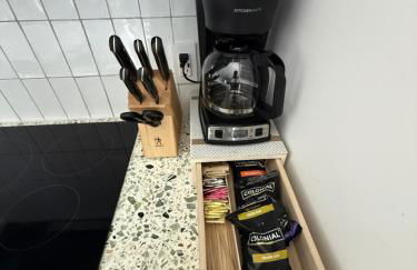 Stunning Lux 2 Bed 2 Bath with Panoramic View from Balcony - Foto 35