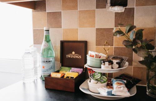 Booker Avenue House - 4 bedroom house with garden and parking - Foto 13