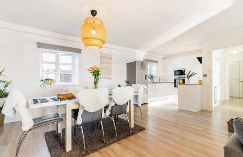 Stunning Ground Floor Hartlepool Marina Apartment - Photo 5