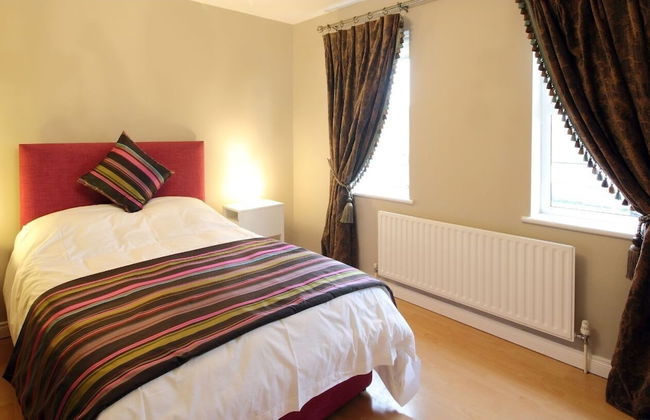 Luxurious KC House - Photo 9