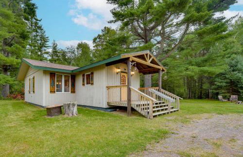 Cozy Cable Cabin Rental - Pet Friendly! - Foto 3