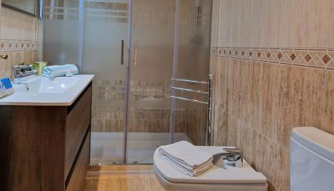 Piso "Al Norte" Luanco Terraza Parking WI-FI - Foto 4, towels, Shower