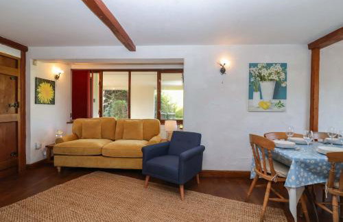 1 Eastdon Cottages - Photo 8