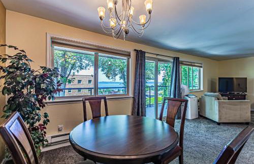 Puget Sound View, Best Area, 2 Baths, 2 Bedrooms, WD, Jacuzzi Bath, New Carpet, Balcony, View, 925sf - Foto 3