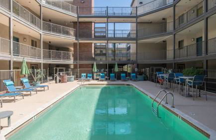 Extensive 2BD - ASU - Sloan Pk - WD - Parking - Sleeps 8 - Foto 8