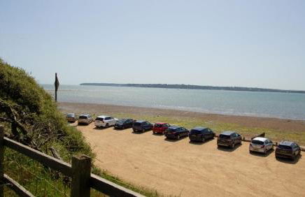 3 Beds Home walking distance from Shirley High Street - sleep 7 - Free Parking - Pool Table - 50" TV - Foto 41