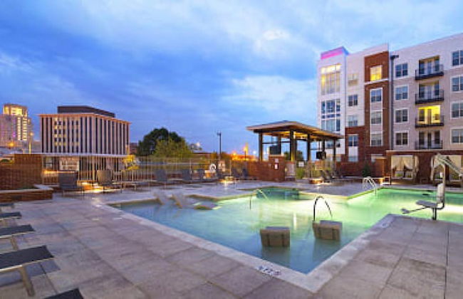 Hip & Vibrant 2 Bedroom Apartment with Parking & Wifi - Foto 44