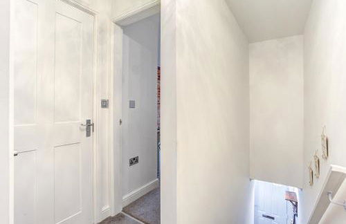 Woodside Cottage, Congleton, Nr Peak District - Photo 9