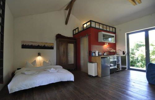 Romantisches Studio am Waldesrand mit Gartensauna - Foto 15