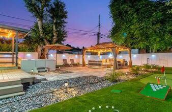 Family Fun & Backyard Oasis Hot Tub Games & BBQ - Foto 13