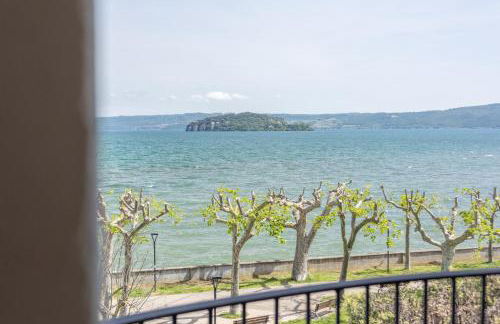 Casa Vacanze Maddalena - Palazzetto sul Lago - Diamante Blu - Foto 47