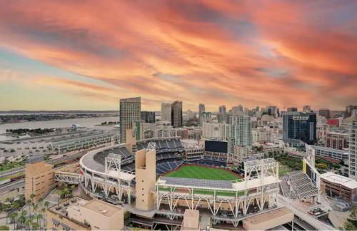 Luxury Designer Suite with Rooftop Pool, Gym - Foto 4