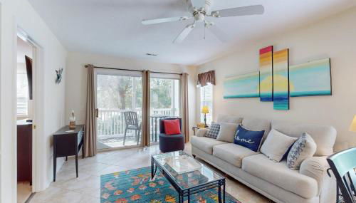 Balcony and Pool Access Longs Cozy Haven - Foto 1