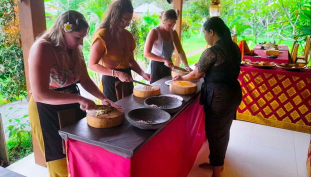 Learning to make typical Balinese dishes
