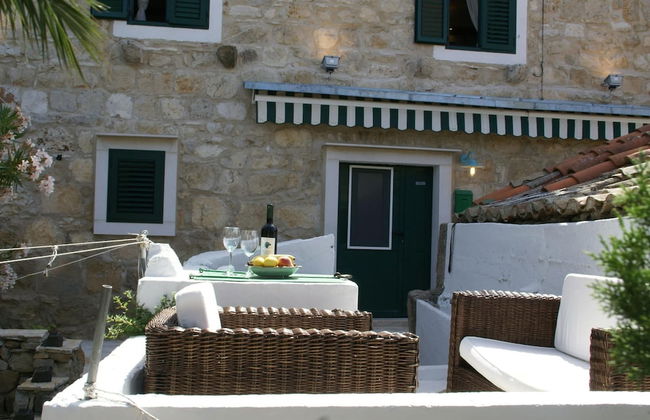 Traditional House With two Apartments - Foto 24