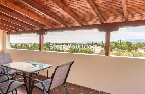 Luxury appartment, only 7 minutes from Thessaloniki airport and 15 minutes from city center ,for 8-23 people also for gatherings and parties - Photo 48