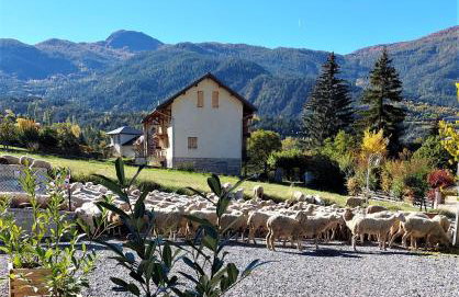 Le Pré Fleuri à Guillestre - Appartements neufs classés Meublés de Tourisme 3 étoiles- Climatisés- Parking privatif - Foto 44