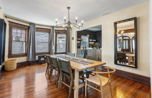 AC 9 BR 4BA Victorian Manor - 1 Block to Beach - Foto 28