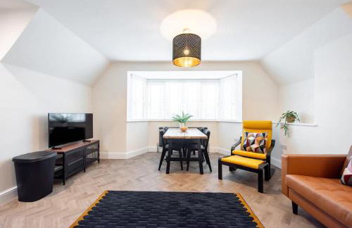 6 The Royal Serviced Apartments, Harwich - Fast WiFi, Private Parking - Foto 10