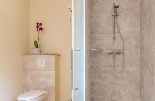 Gîte moderne et lumineux à Gy avec grand salon, jardin et jeux pour enfants - FR-1-583-457 - Foto 24