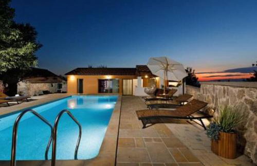 Three Bedroom Holiday Home with Pool - Foto 28