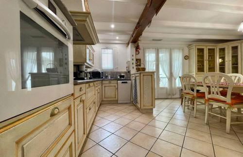 Villa Anatole - parking privé - 900m Cité Médiévale - Foto 45