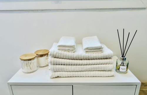 L'ancienne Étude - Superbe vue - Piscine chauffée - Foto 8