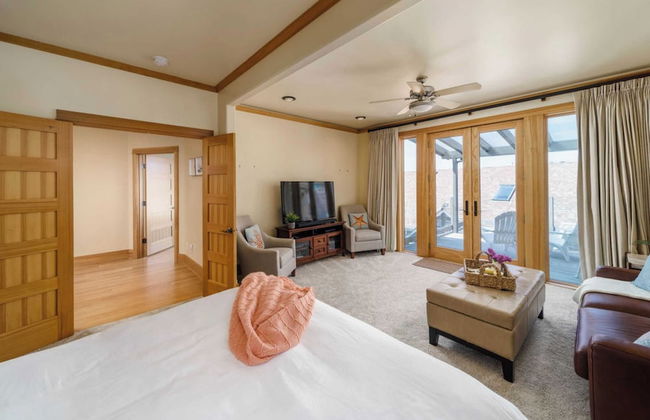 The Castle Rock Estate by Avantstay Steps From Arch Cape Beach w/ Hot Tub & Sauna - Foto 23