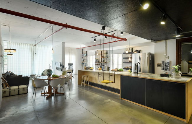 Unique and Spacious 2BR Apt with Terrace - Photo 12